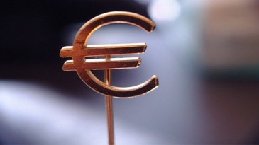Euro Bölgesi büyüme beklentisinde sert düşüş