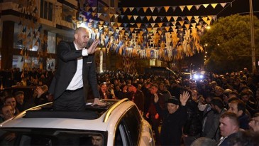 BAŞKAN TOGAR: “BU ÇATININ ALTINDA TOPLANIN”