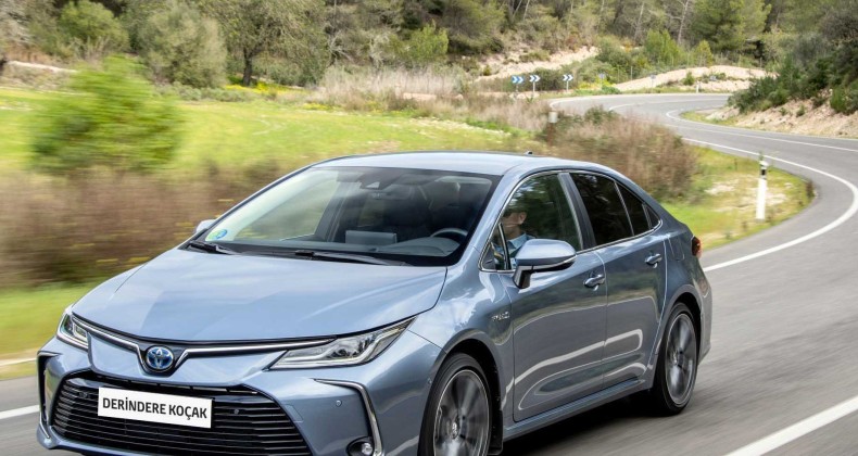 TÜRKİYE’NİN OTOMOBİLİ ‘TOYOTA COROLLA HYBRID’ YOLLARDA