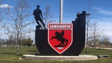 Zihni Şahin’den Batı Park’a Samsunspor arması