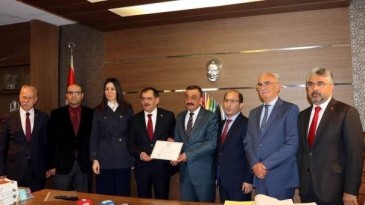 Mustafa Demir, mazbatasını aldı