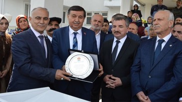 Başkan Özdemir dualarla göreve başladı