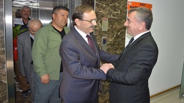Zihni Şahin’den Özdemir’e ziyaret