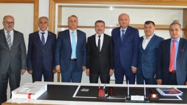 Başkan Özdemir: Bizler çalışanlarımız ile bir aileyiz