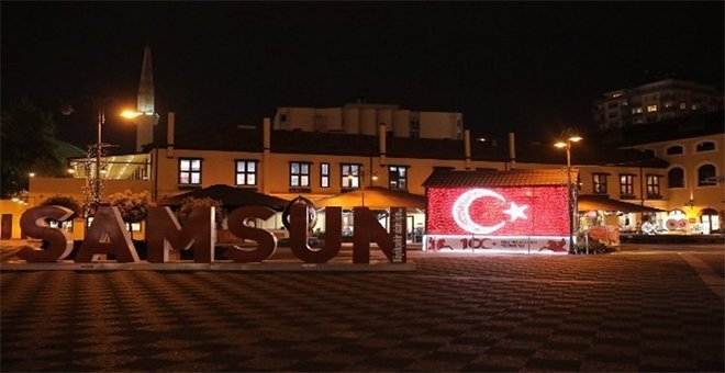 Bulvar AVM’de 100. Yıla Özel Işıklandırma