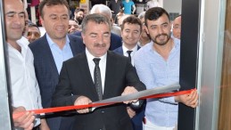 Başkan açılışı ‘Döner bıçağı’ ile yaptı!