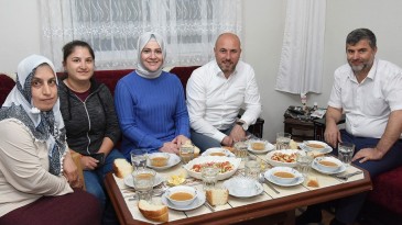 Başkan Togar, vatandaşlarla iftar sofrasında buluşuyor!
