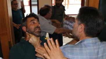 Samsun belediye meclisinde su kavgası!