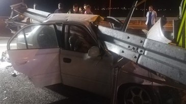Bariyerlere ok gibi saplandı! 3 ölü