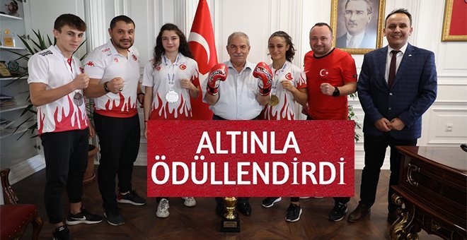Şampiyonlardan İlkadım’a ziyaret