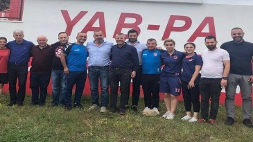 Efsane Başkan Kadın futbolculara sahip çıktı!