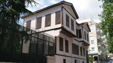 Selanik’te Atatürk Evi’ne saldırdılar!