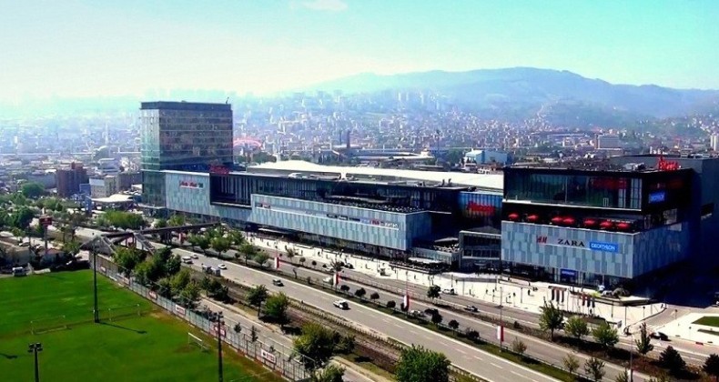 Öğrencilere Biletler Piazza AVM’den