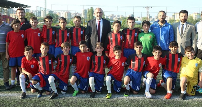 SANDIKÇI: SPOR ALANLARI ARTACAK