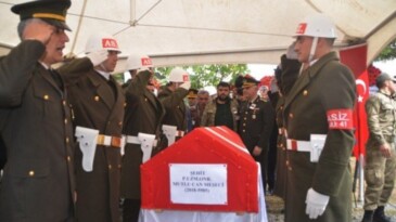 Samsun şehidine ağladı 