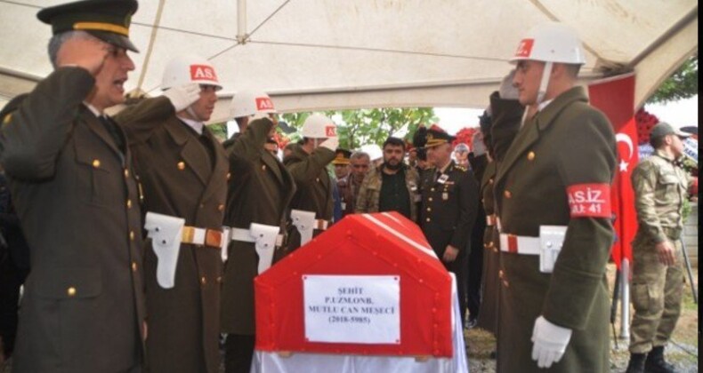 Samsun şehidine ağladı