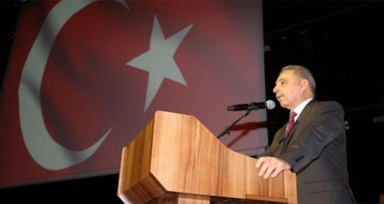 Vali Toprak: Öğretmen gibi otur da görelim