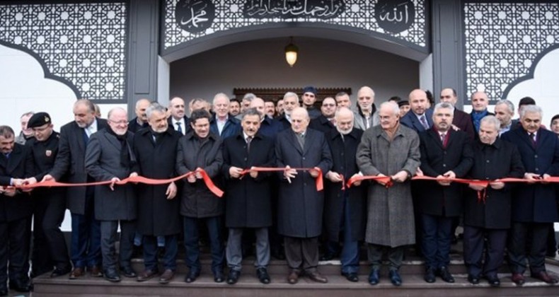 Demir Çelik Cami açıldı