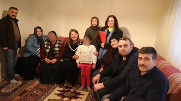İlkadım’dan 2 çocuklu aileye yardım