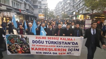 Samsunlular Çin’i ikaz etti!
