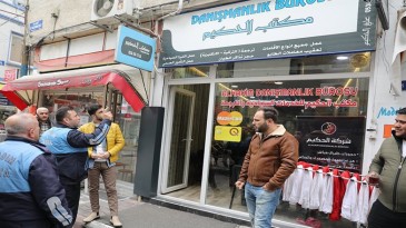 İYİ Partili başkandan yabancı tabelalara sıkı takip!