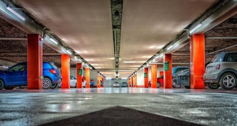 ”Her daireye bir otopark” düzenlemesi ertelendi