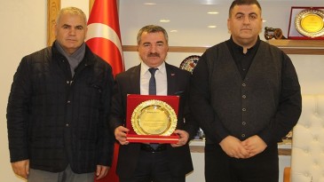 Gurbetçi iş adamından Başkan Özdemir’e ziyaret
