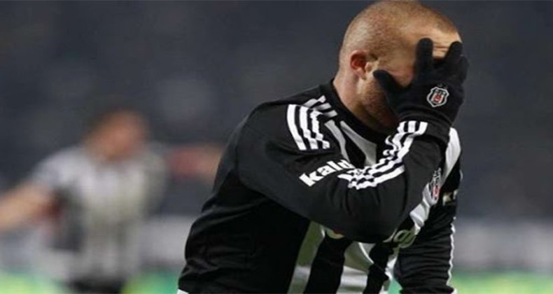 Samsunlu Ünlü futbolcu aşkını ilan etti!
