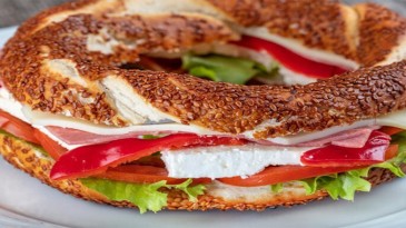 Kahvaltıda simit peynir yiyenlere kötü haber