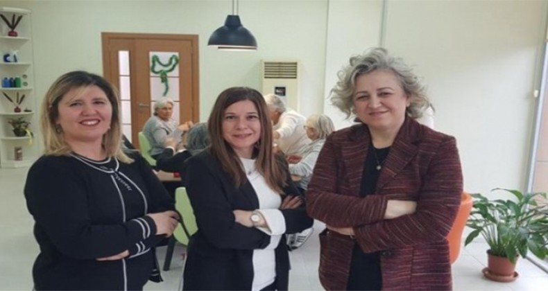3 Hemşire Birleşip Yaşlı Kreşi Açtı