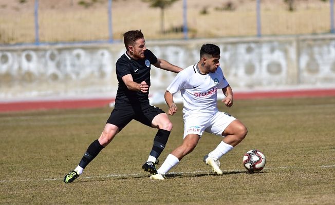 Manisa F.K resmen dağıldı! 3 Futbolcu kadro dışı !