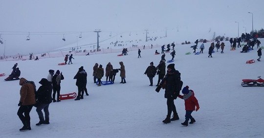 Akdağ’da sömestr tatilinin son günü pistler doldu taştı