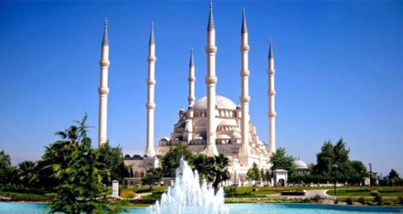 Miraç Kandili yarın idrak edilecek: Vatandaşlar camilere koşacak