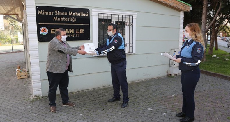 50 bin adet ücretsiz maske dağıttılar!