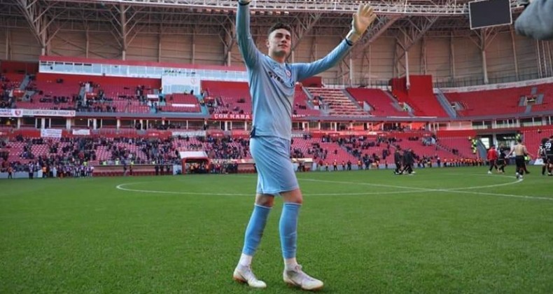 Samsunspor dev kalecisini satmıyor