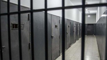 Açık cezaevlerindeki hükümlülerin Kovid-19 izni uzatıldı