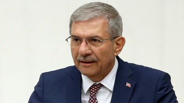 Samsunlu Eski Bakanın mahallesi karantinaya alındı