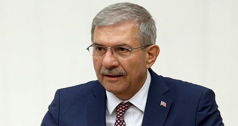 Samsunlu Eski Bakanın mahallesi karantinaya alındı