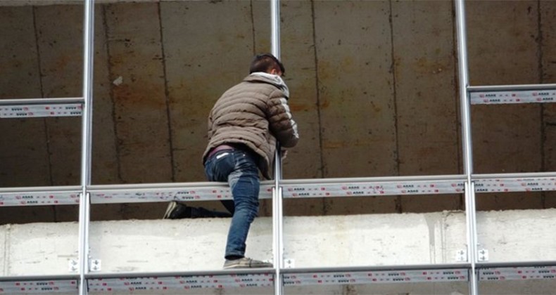 500 lirayla intihardan vazgeçti, 3 bin 150 liralık ceza yedi