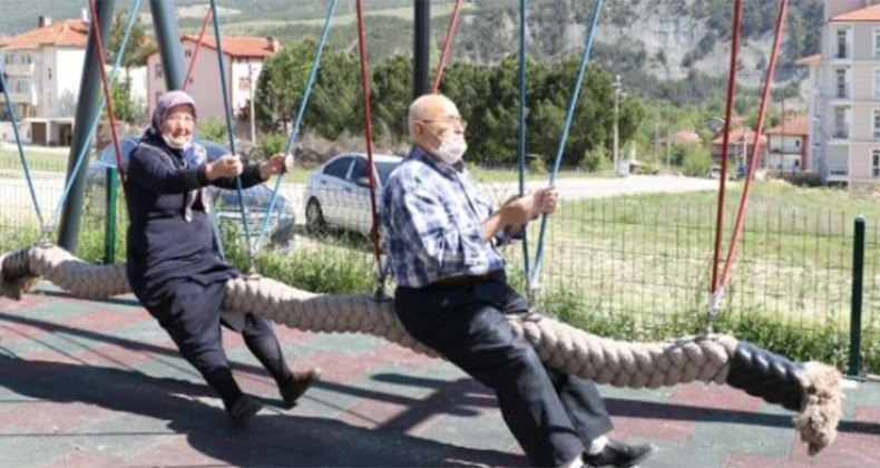 Çocuklar gibi şendiler