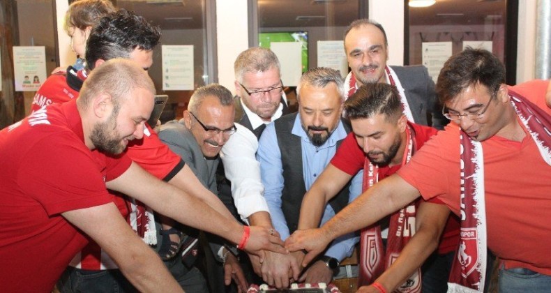 Gurbette 55. Yıl Çoşkusu