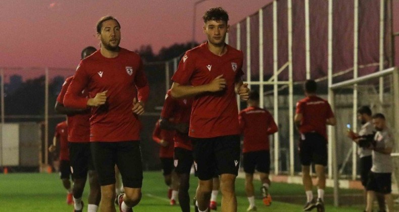 Samsunspor Karadeniz derbisine hazırlanıyor