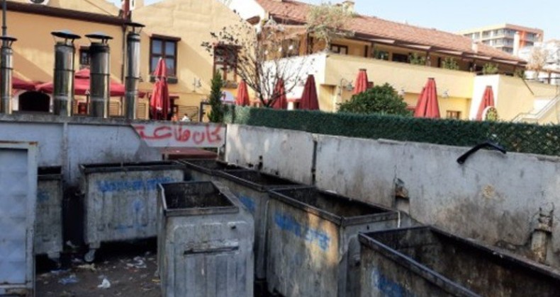 Esnaftan AVM’ye çöp tepkisi!
