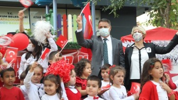 AtaÇocuklu minikler Cumhuriyet Bayramı’nı Başkan Deveci ile kutladı