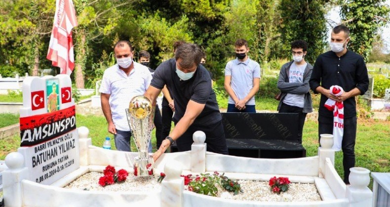 Şampiyonluk kupasını Batuhan’ın mezarına götürdüler!