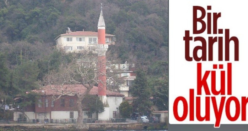 350 Yıllık Vaniköy Camii yandı