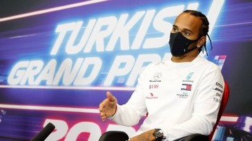 Formula 1’de şampiyon Lewis Hamilton