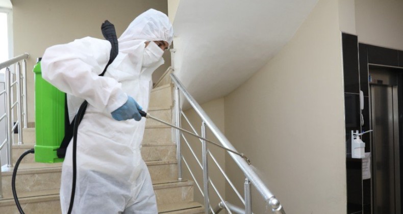 İlkadım’da apartman ve ortak yaşam alanları dezenfekte ediliyor!