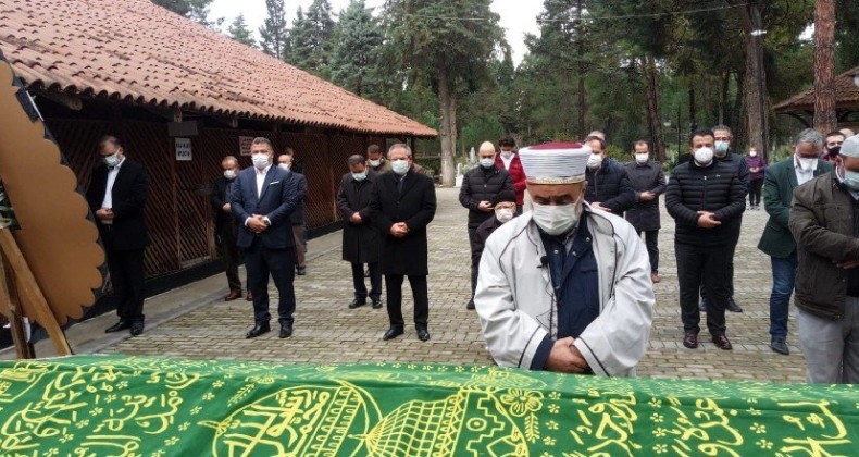 Eski bakan Bulutoğlu, Samsun’da toprağa verildi