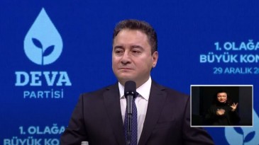 Babacan, gözyaşlarıyla anlattı!